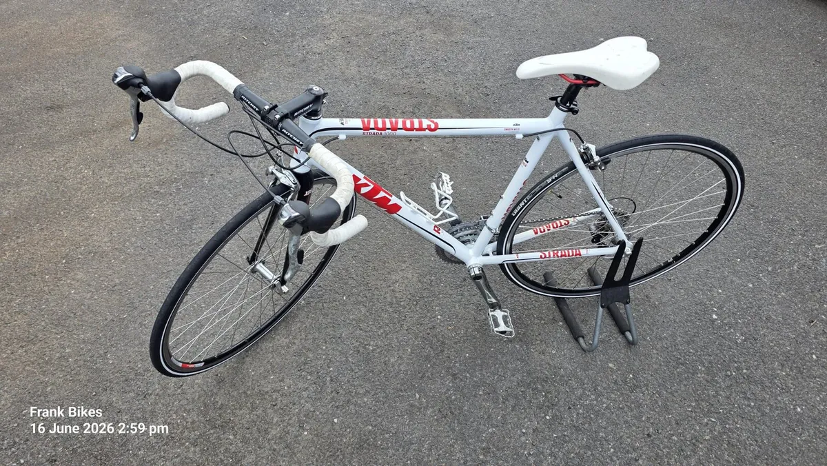 🚴 KTM Strada 1000 Road Bike – Carbon Fork - Image 1
