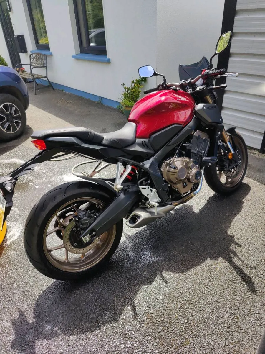 Motorcycle - Image 3