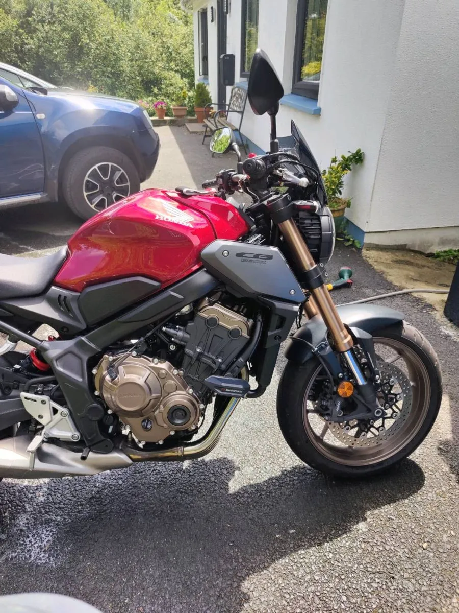 Motorcycle - Image 4