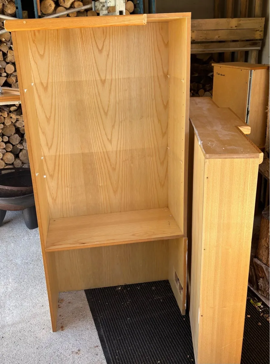 Student study desk - Image 1