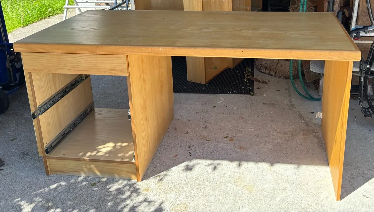 Student study desk - Image 3