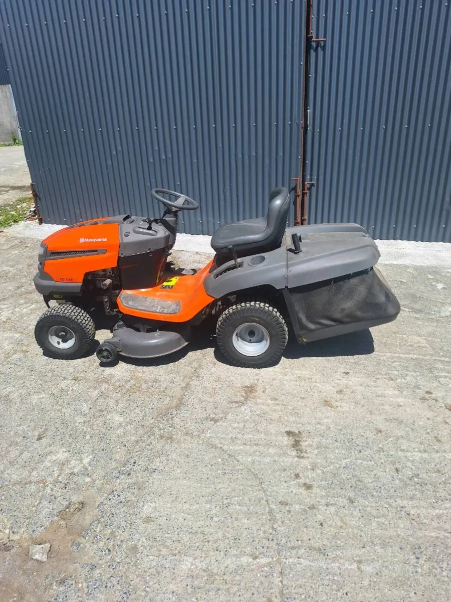 Ride on lawnmower - Image 2