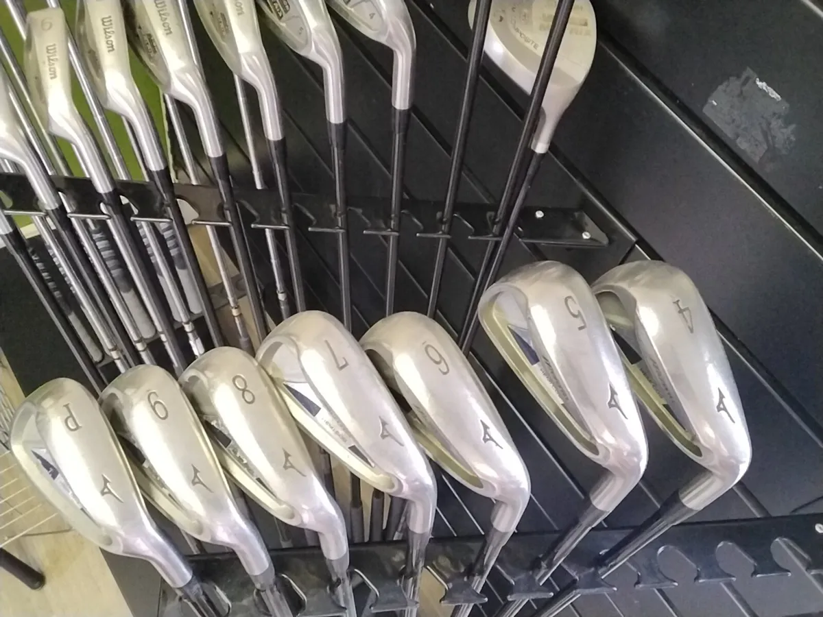 Mizuno MX 19 4-pw iron - Image 2