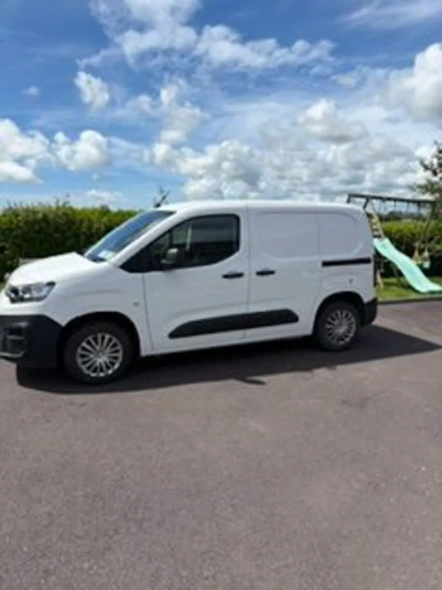 Citroen Berlingo 2022 - Image 1