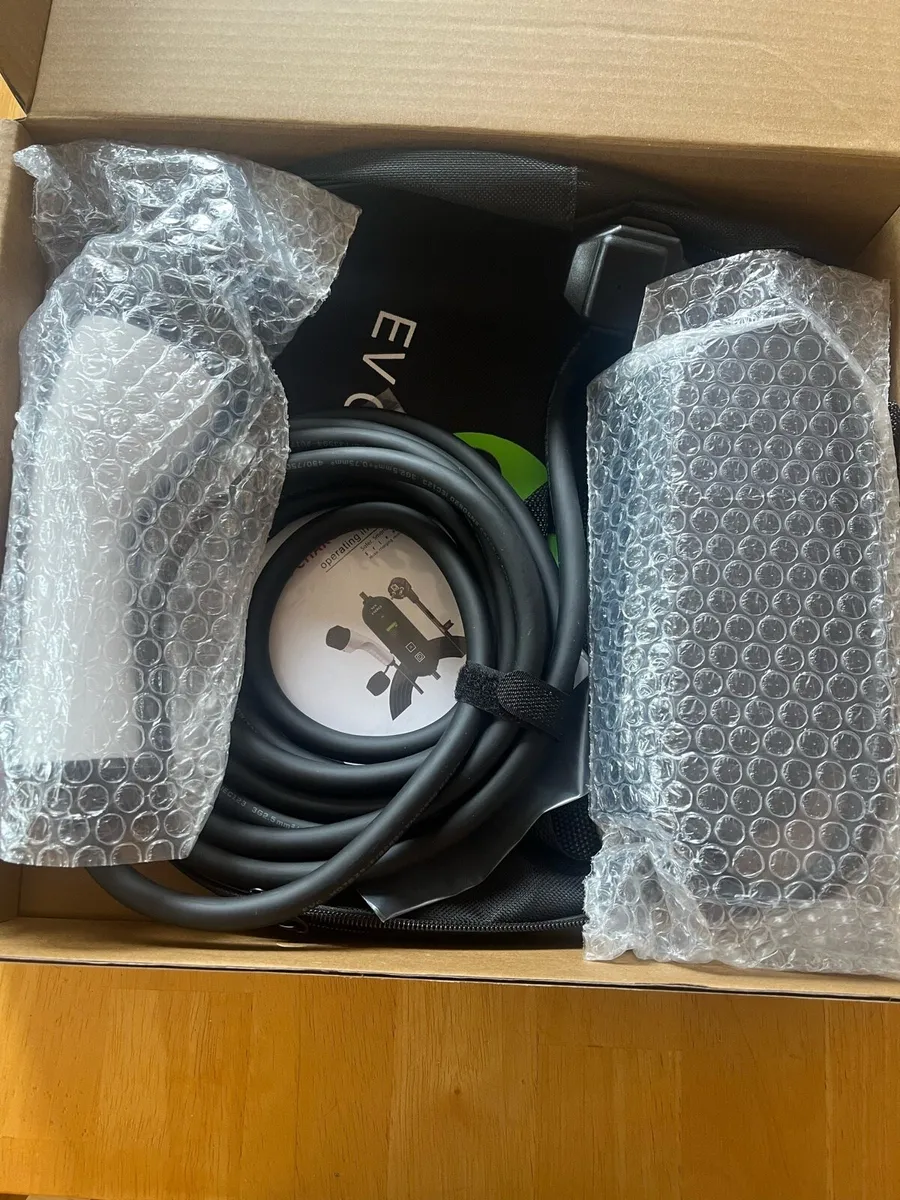 NEW EV Electric Car Charger Type 2 Granny 3pin 13A - Image 3
