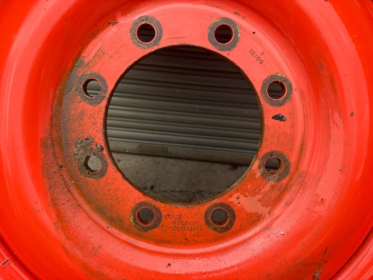 650/75/32 wheel - Image 2