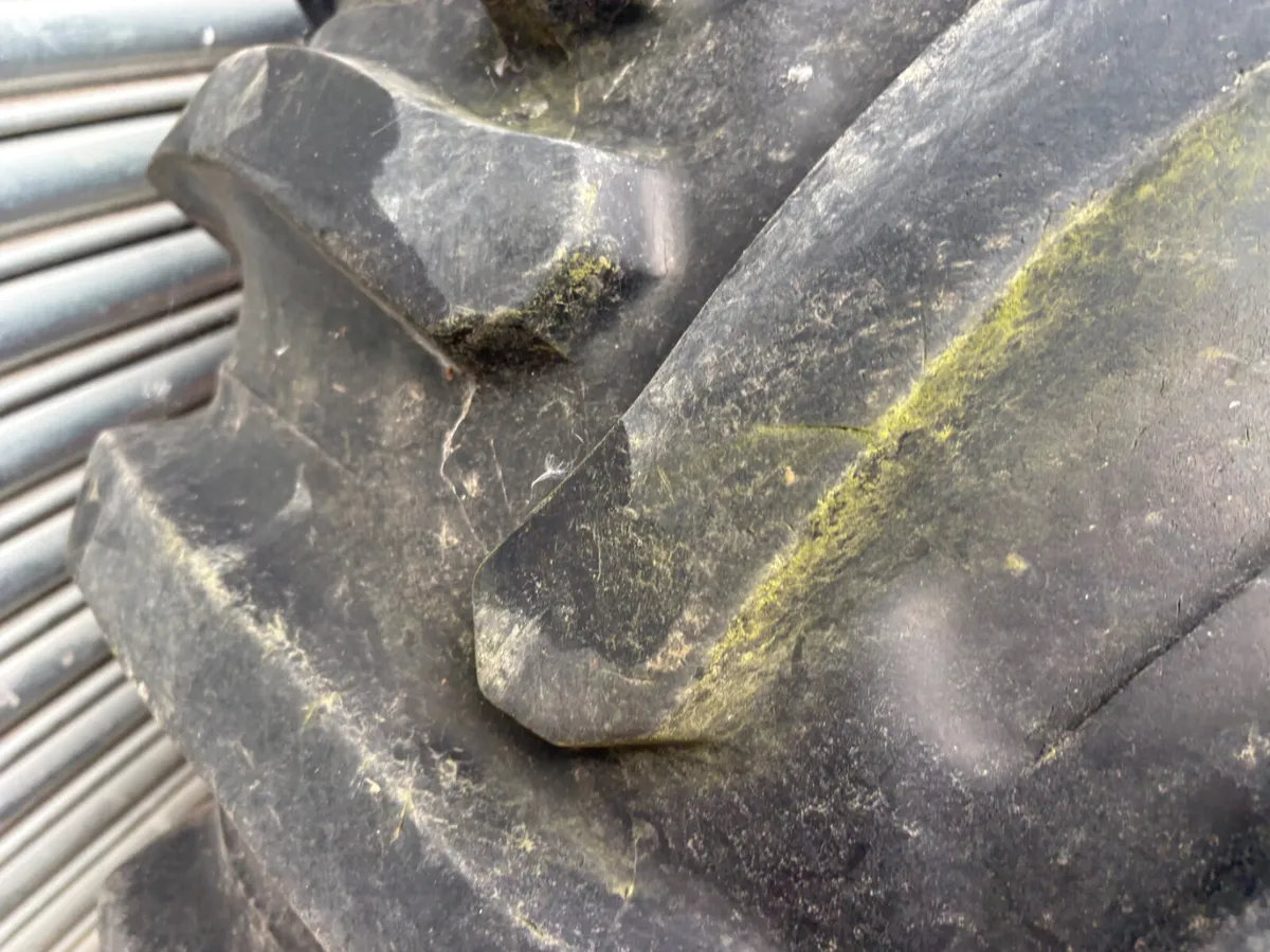 650/75/32 wheel - Image 4