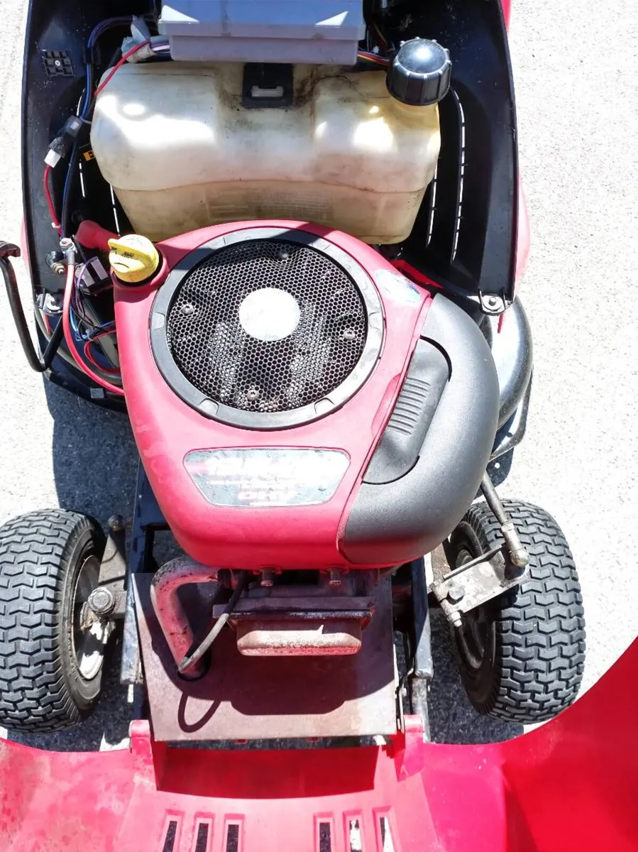 Ride on lawnmower - Image 4