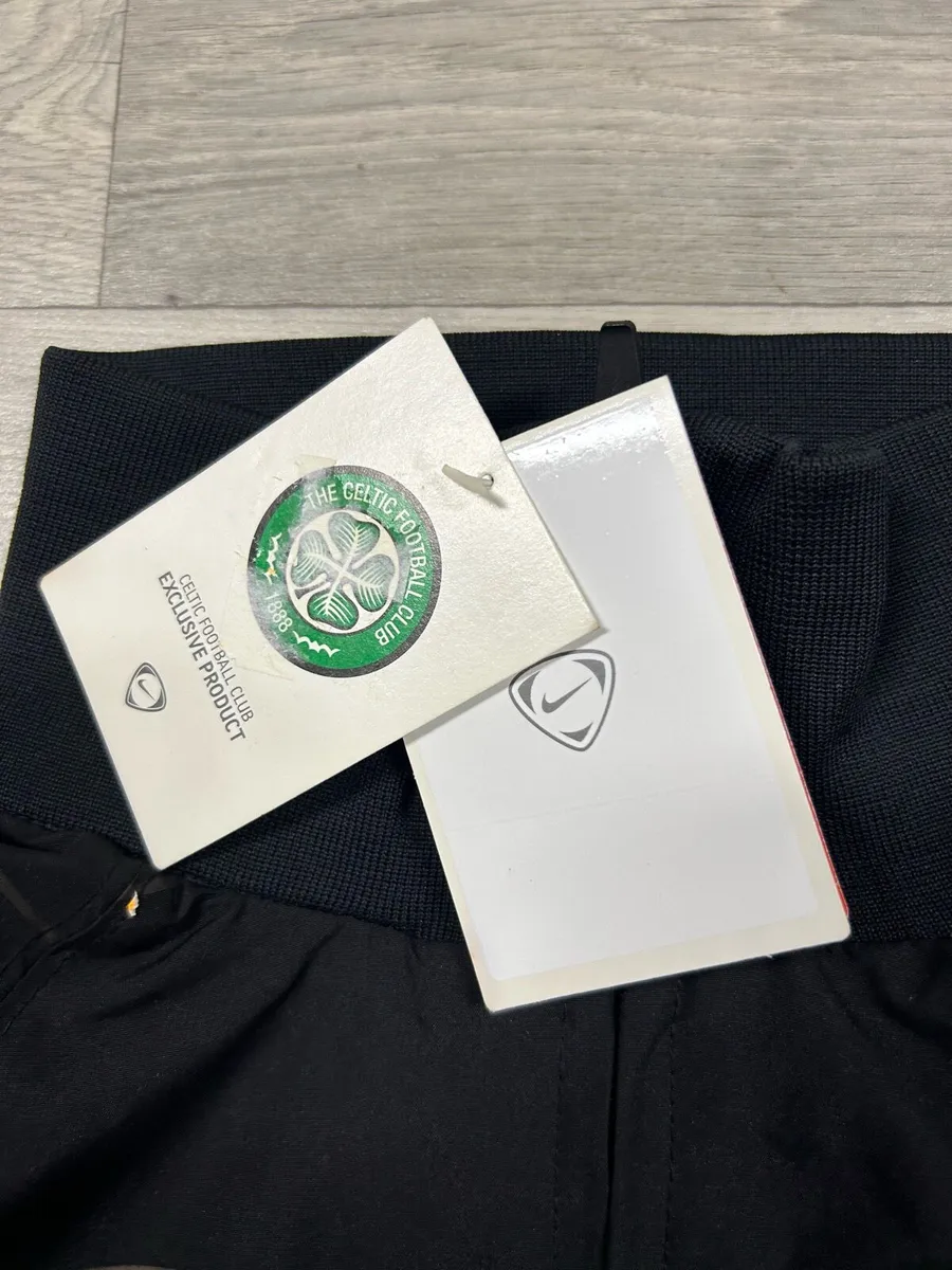 New Vintage 2008 Nike Celtic Glasgow Track Jacket - Image 4