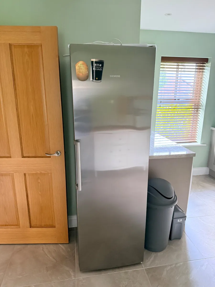 House moving sale (, washer dryer freezer) - Image 1