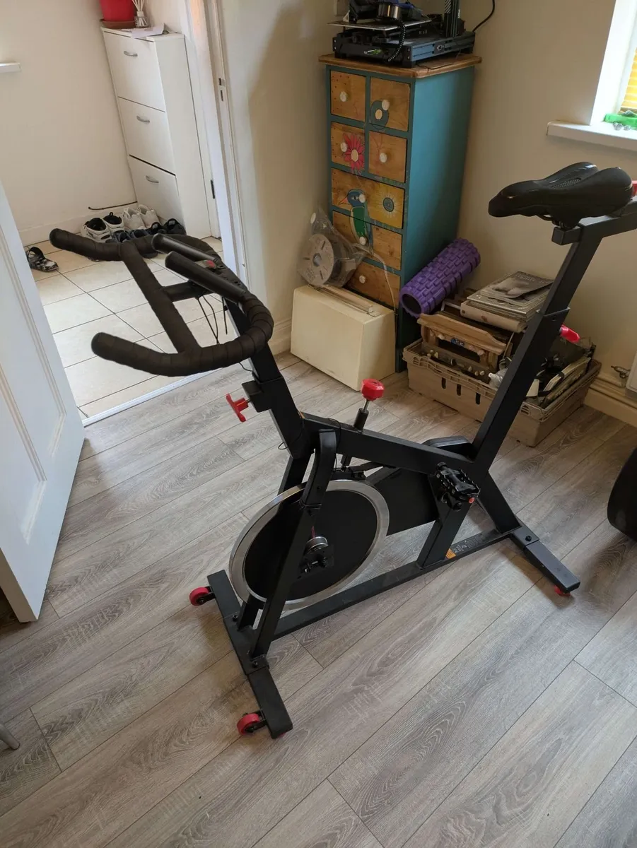 Decathlon Exercise Bike 100 + Seat Cover - Image 2