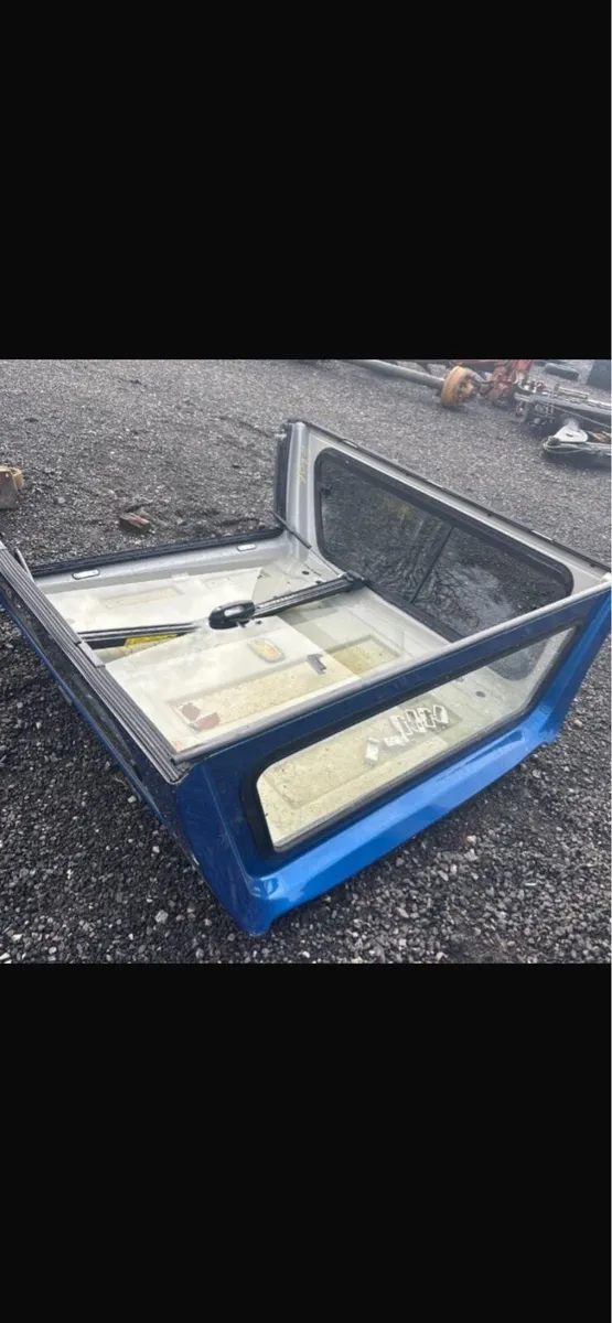 Hilux Canopy mk6/7 Blue - Image 1