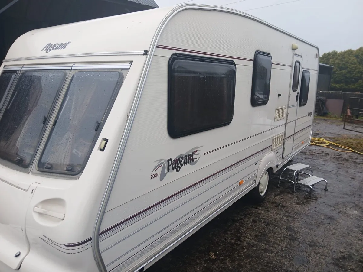 Bailey Pageant caravan - Image 1