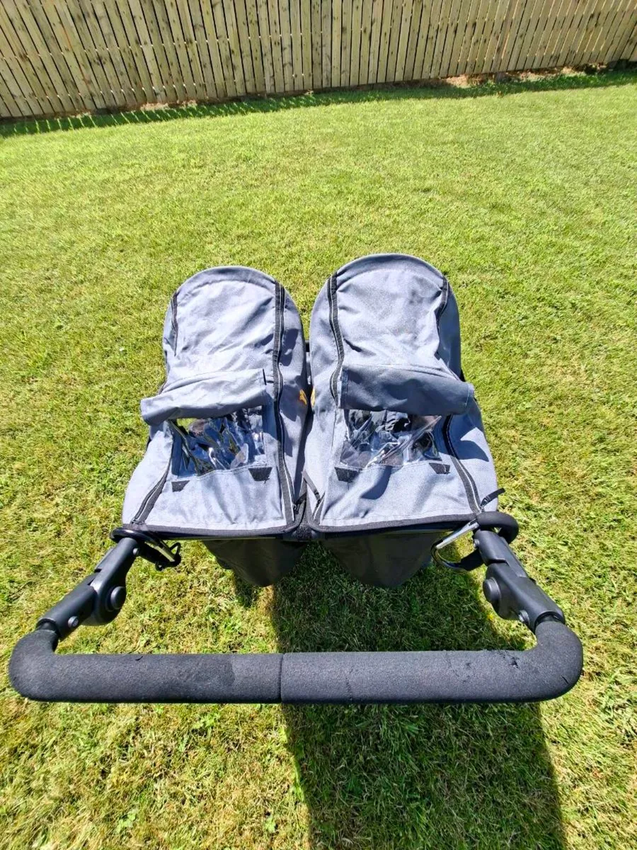 Out n about double buggy - Image 4