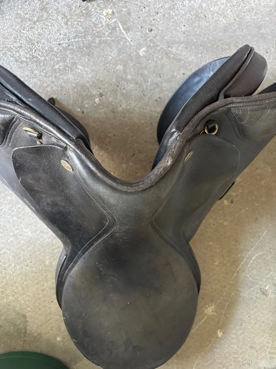 Horse saddle - Image 1