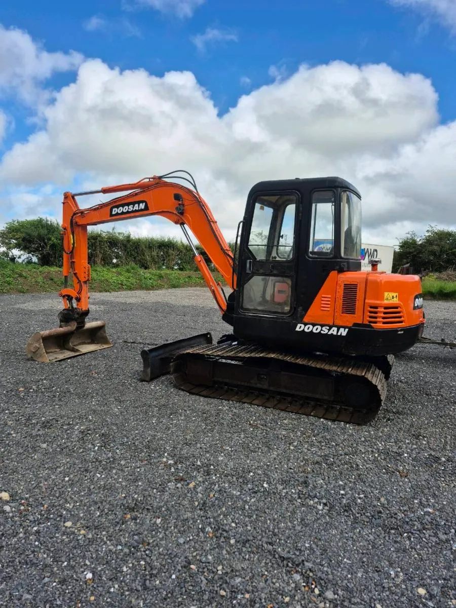 Doosan dx55 Digger and Terex dumper for sale - Image 3