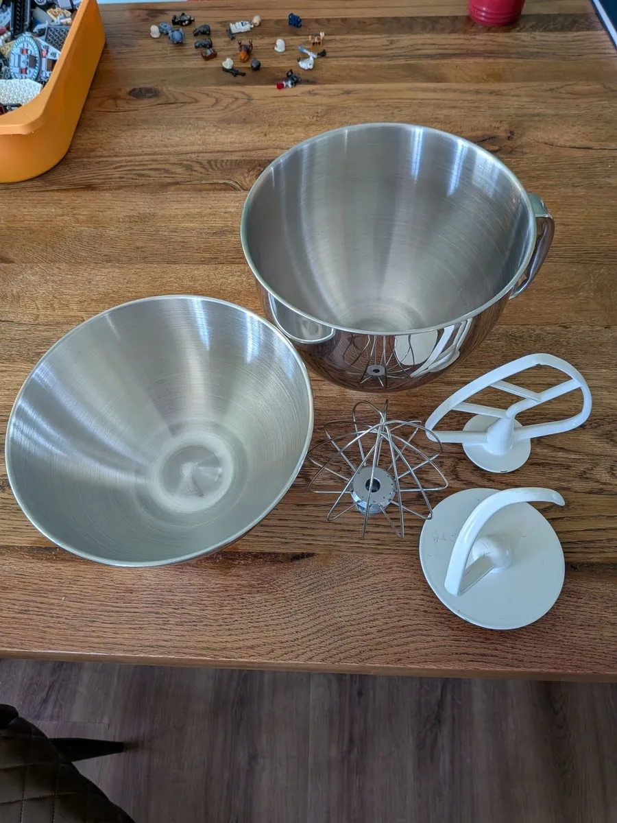 Grundig Stand Mixer Baking - Image 3