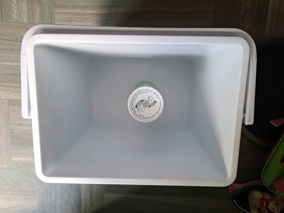 Cooler Box - Image 3