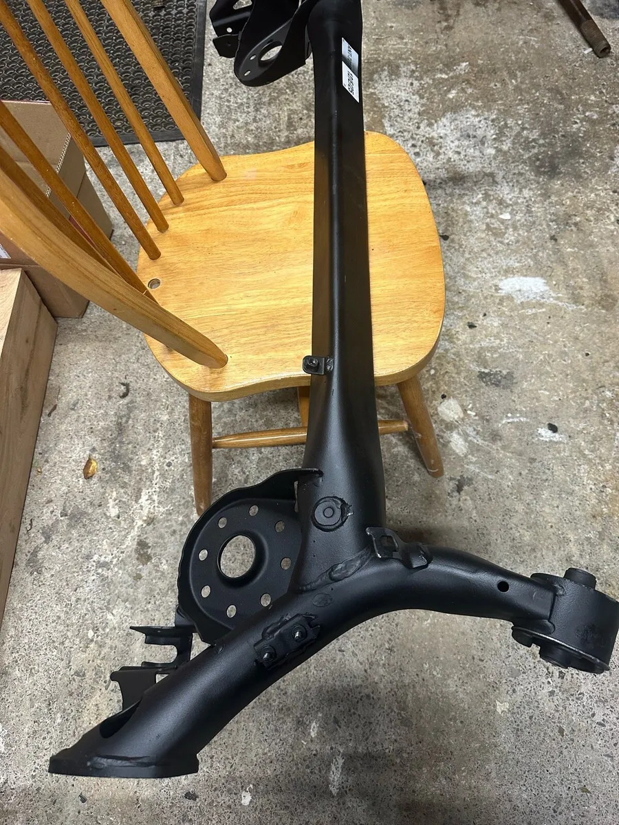 2006-2014 Toyota Yaris rear axle beam - Image 1
