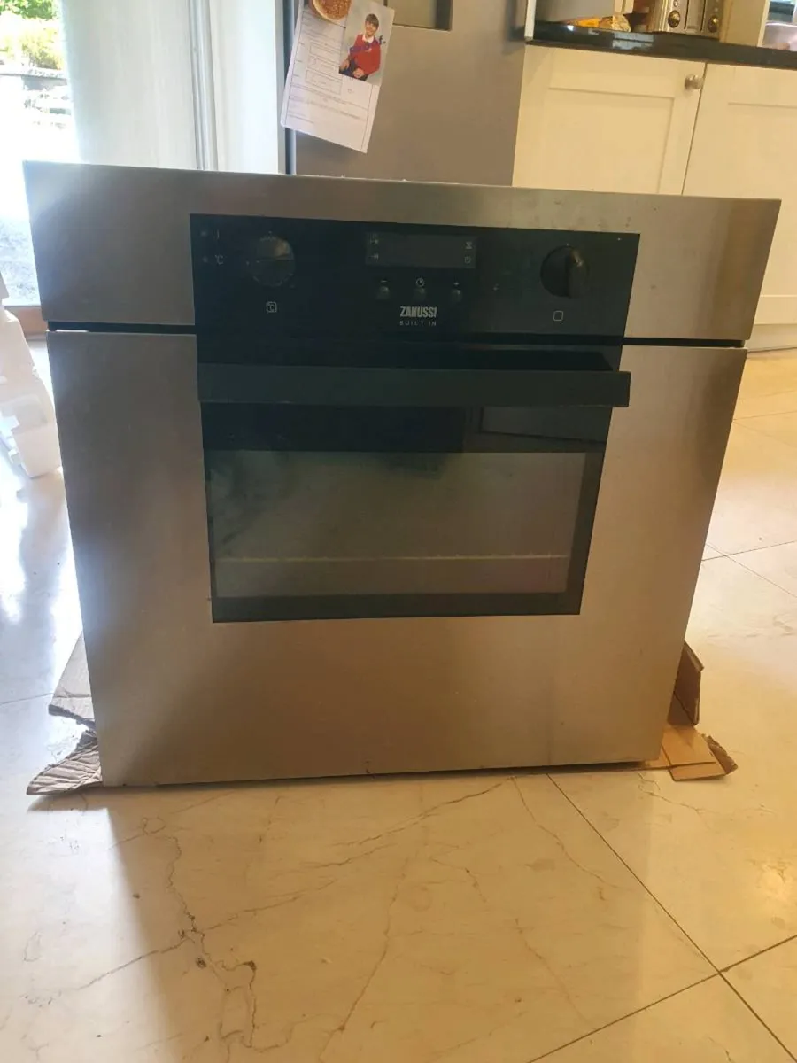 Single built in ovan