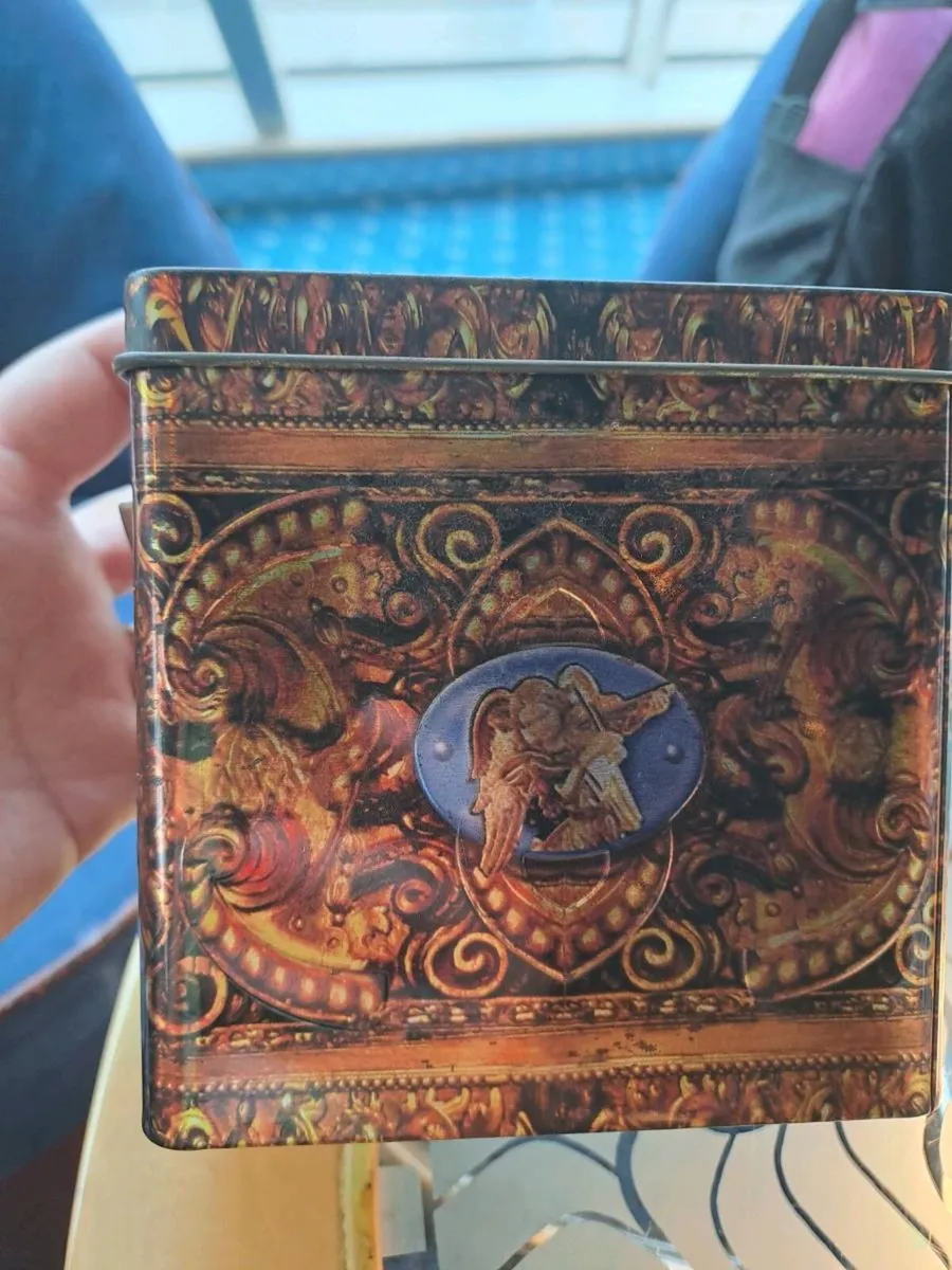 Amazing Grace Wind-Up Music Box Tin - Image 3