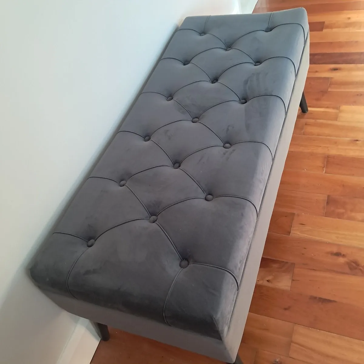 bench - Image 4