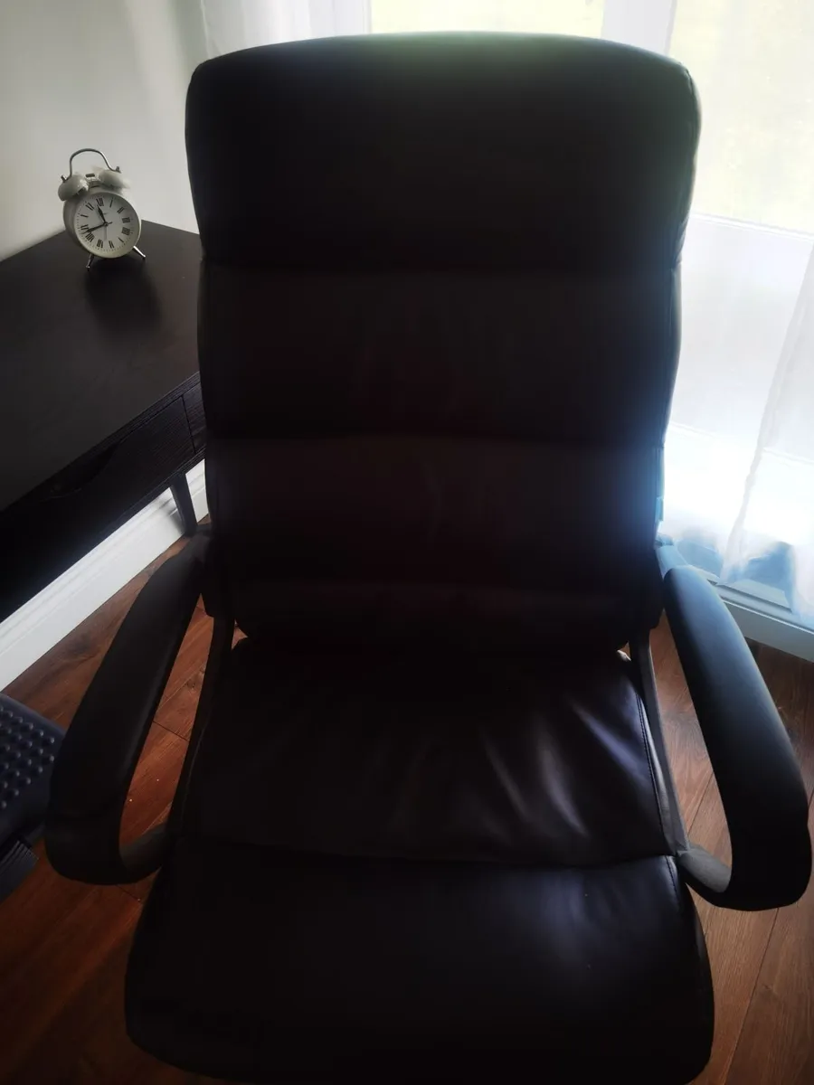 Desk with chair - Image 2