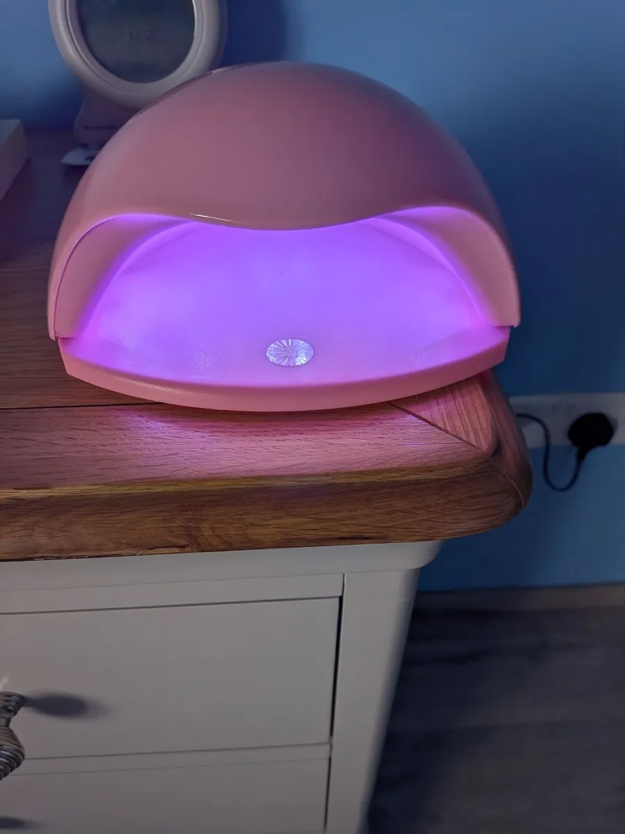 UV Nail Lamp and accessories - Image 2