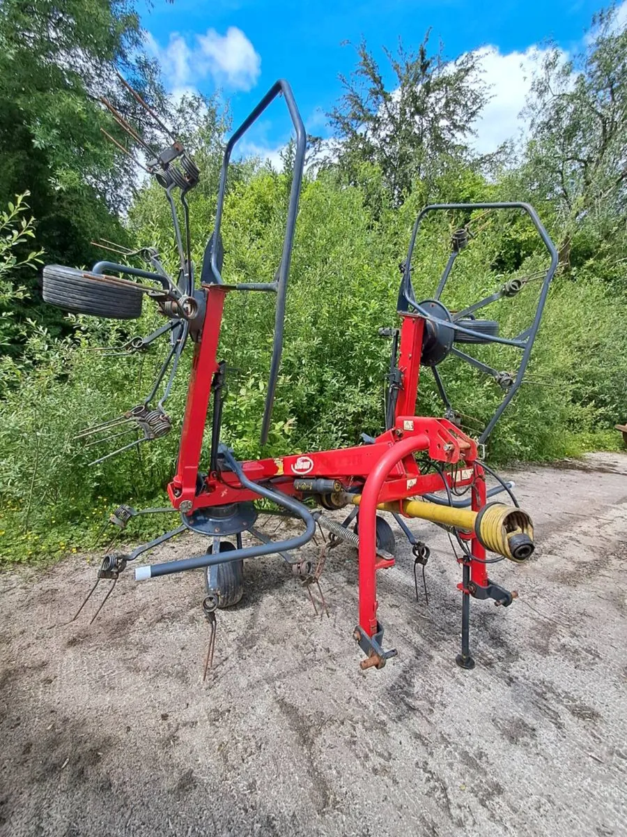 Vicon 4 Rotor Tedder - Image 1