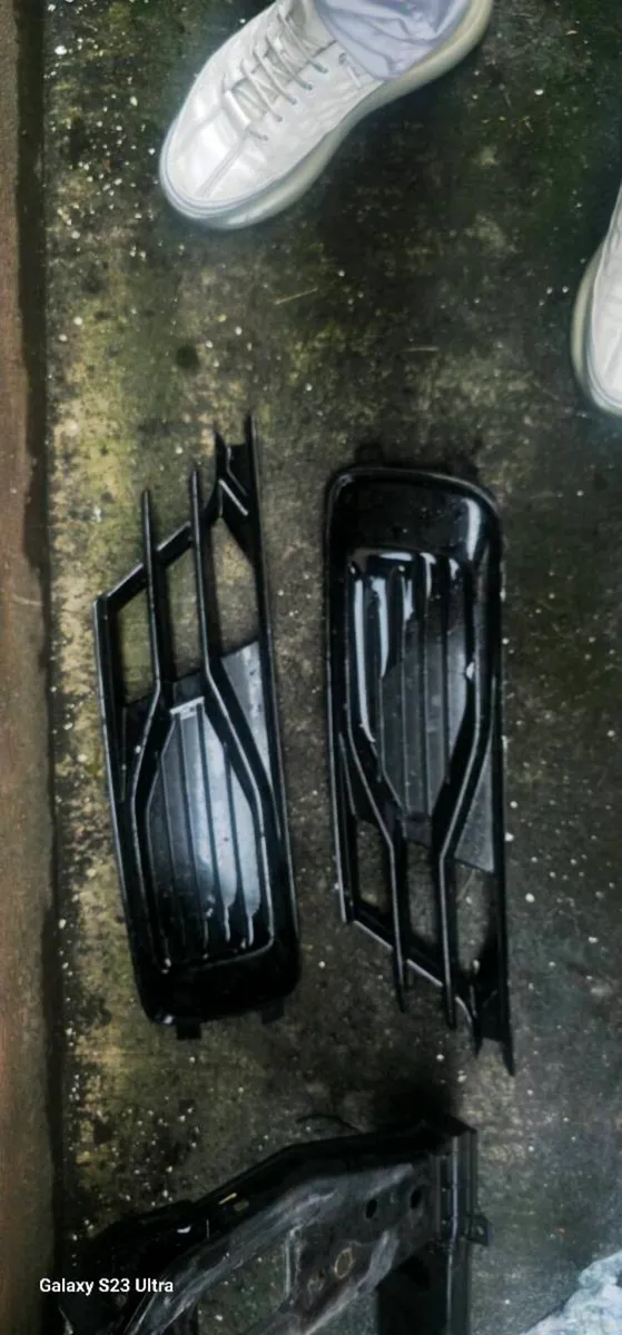 Ford fiesta,AUDI A3 toyota yaris,Audi A6, - Image 3