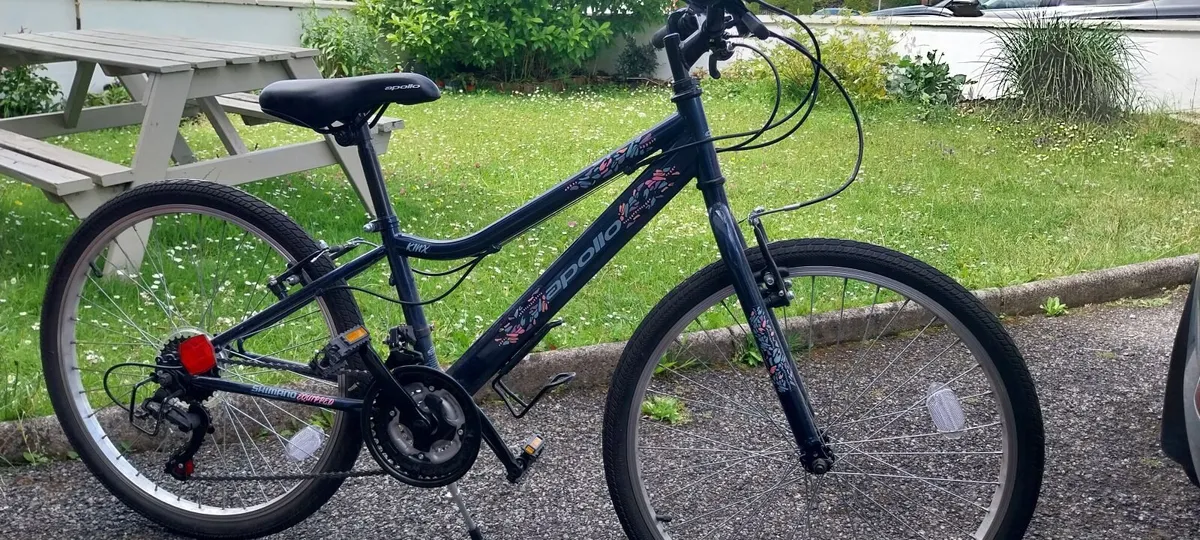Apollo Kinx Girls Bike - Image 1