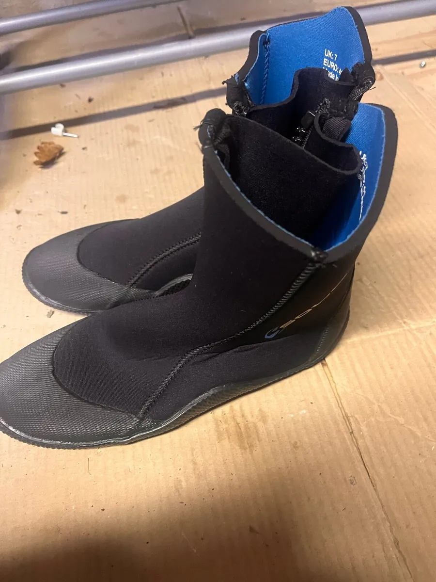 Kids wetsuit Boots - Image 1