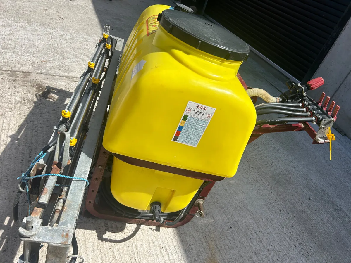 Gayza 400 L crop sprayer - Image 2