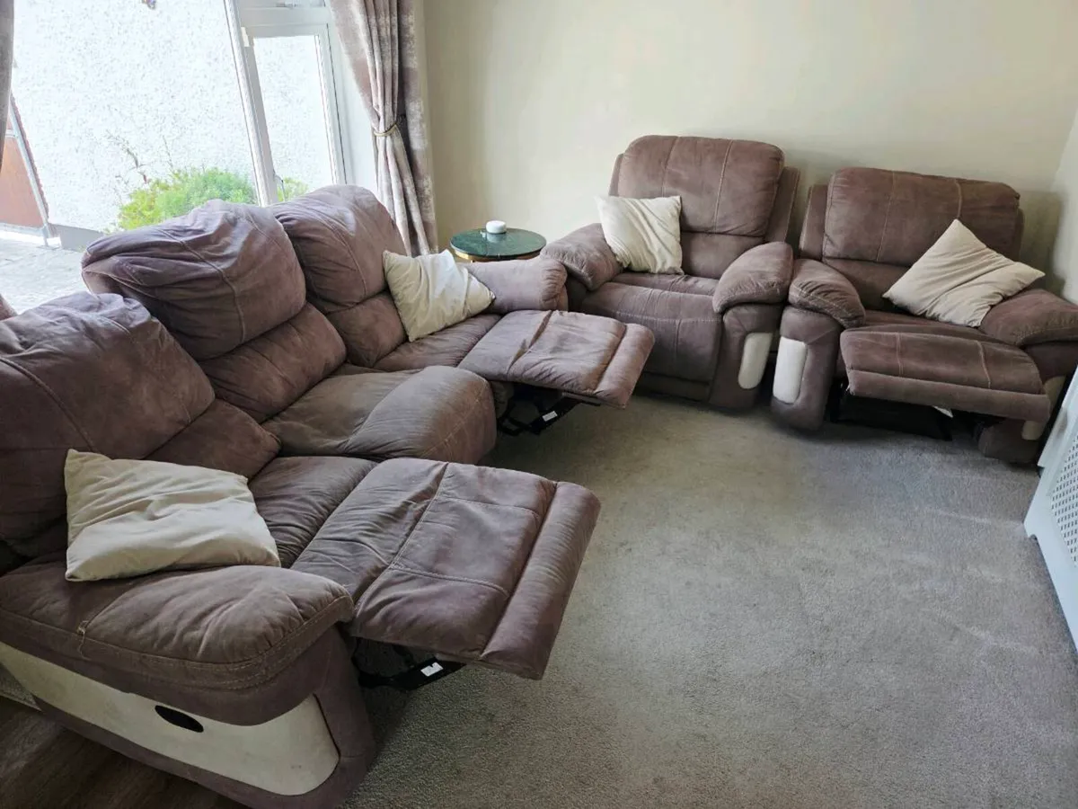 Recliner couch and arm chairs - Image 2