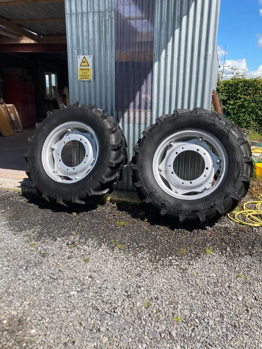 Tractor tyres - Image 1