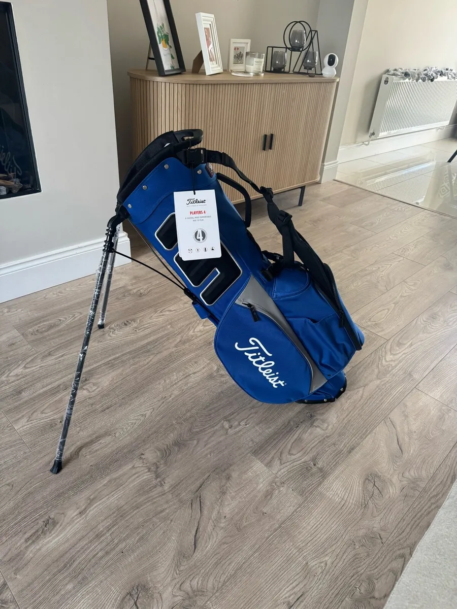 Titleist players 4 bag brand new - Image 2