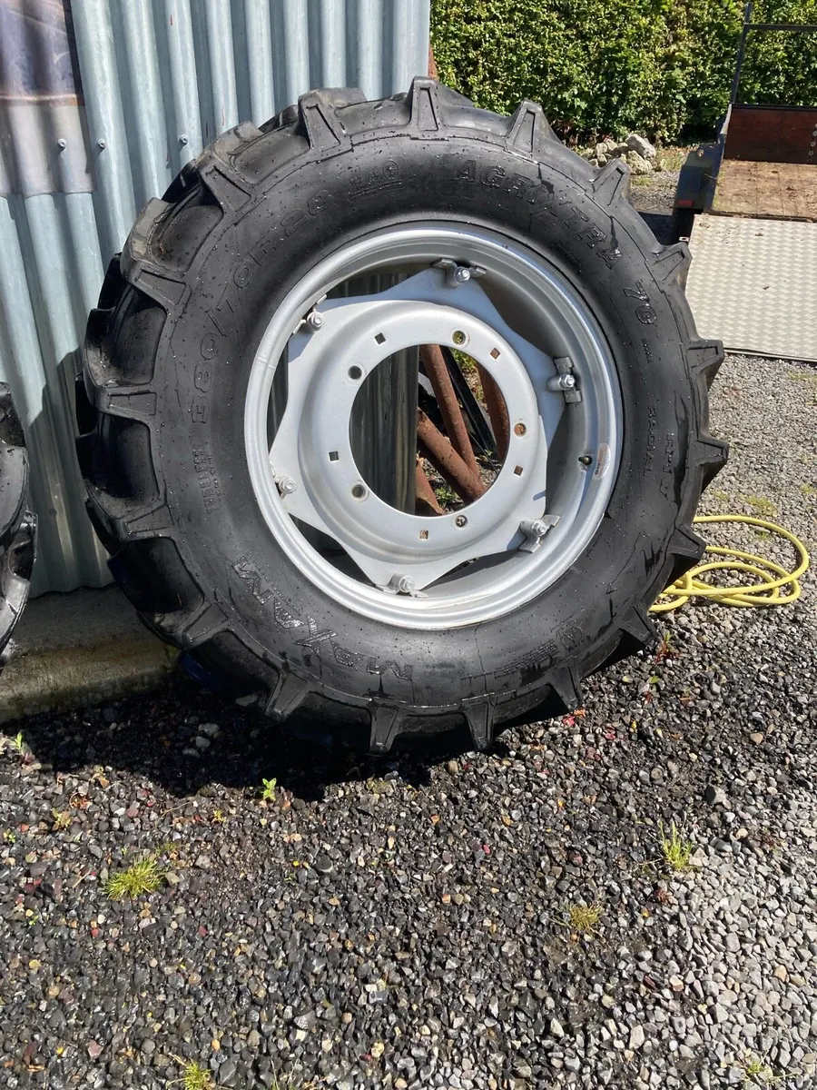 Tractor tyres - Image 2