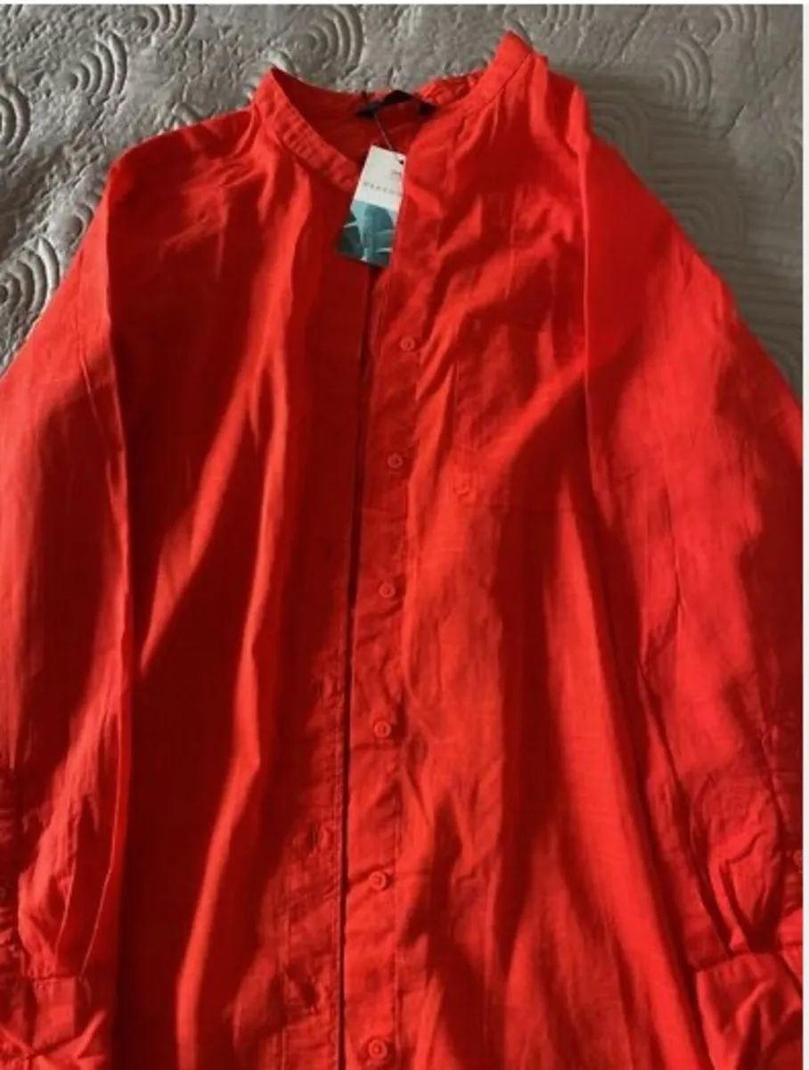 BNWT Marks and Spencer's Beach Shirt Size 12 UK - Image 2