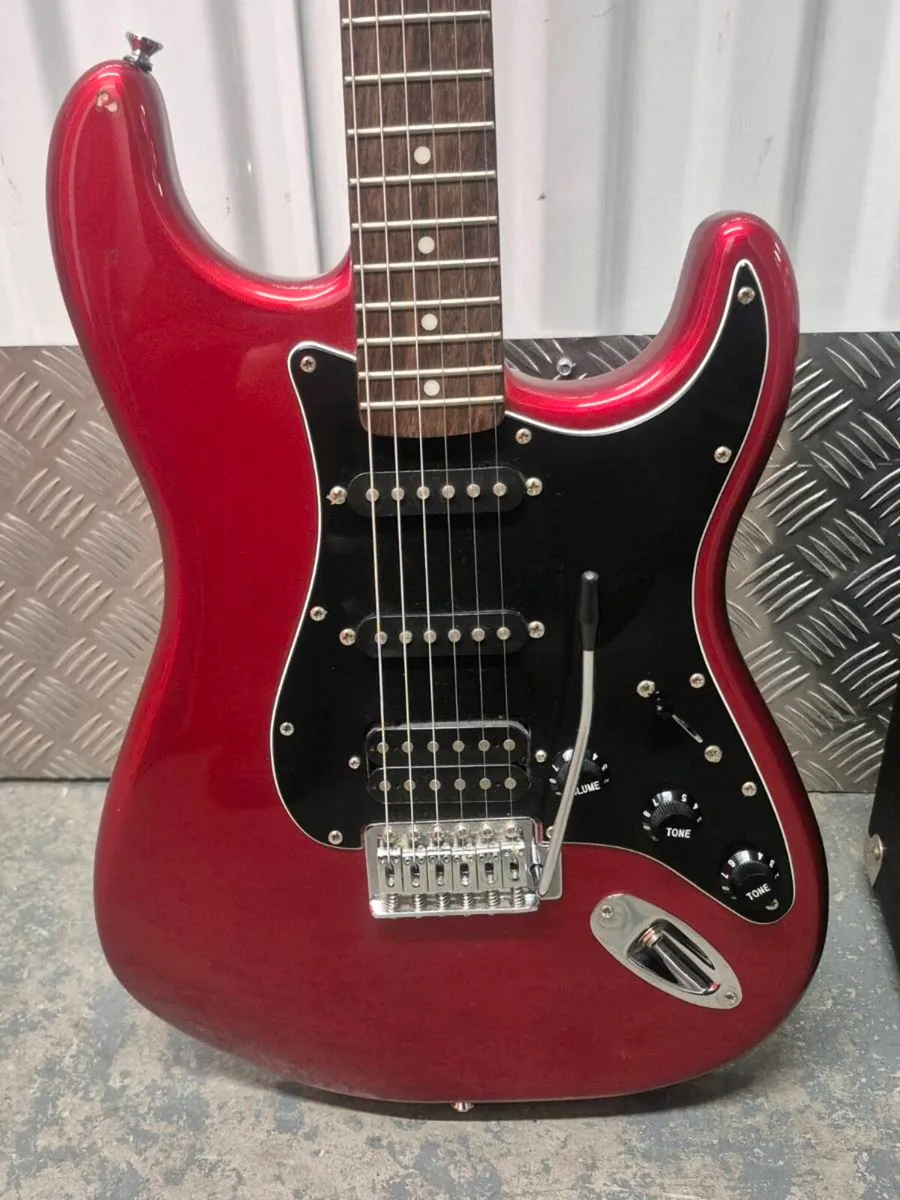 Squier Affinty HSS Strat Pack - Image 3