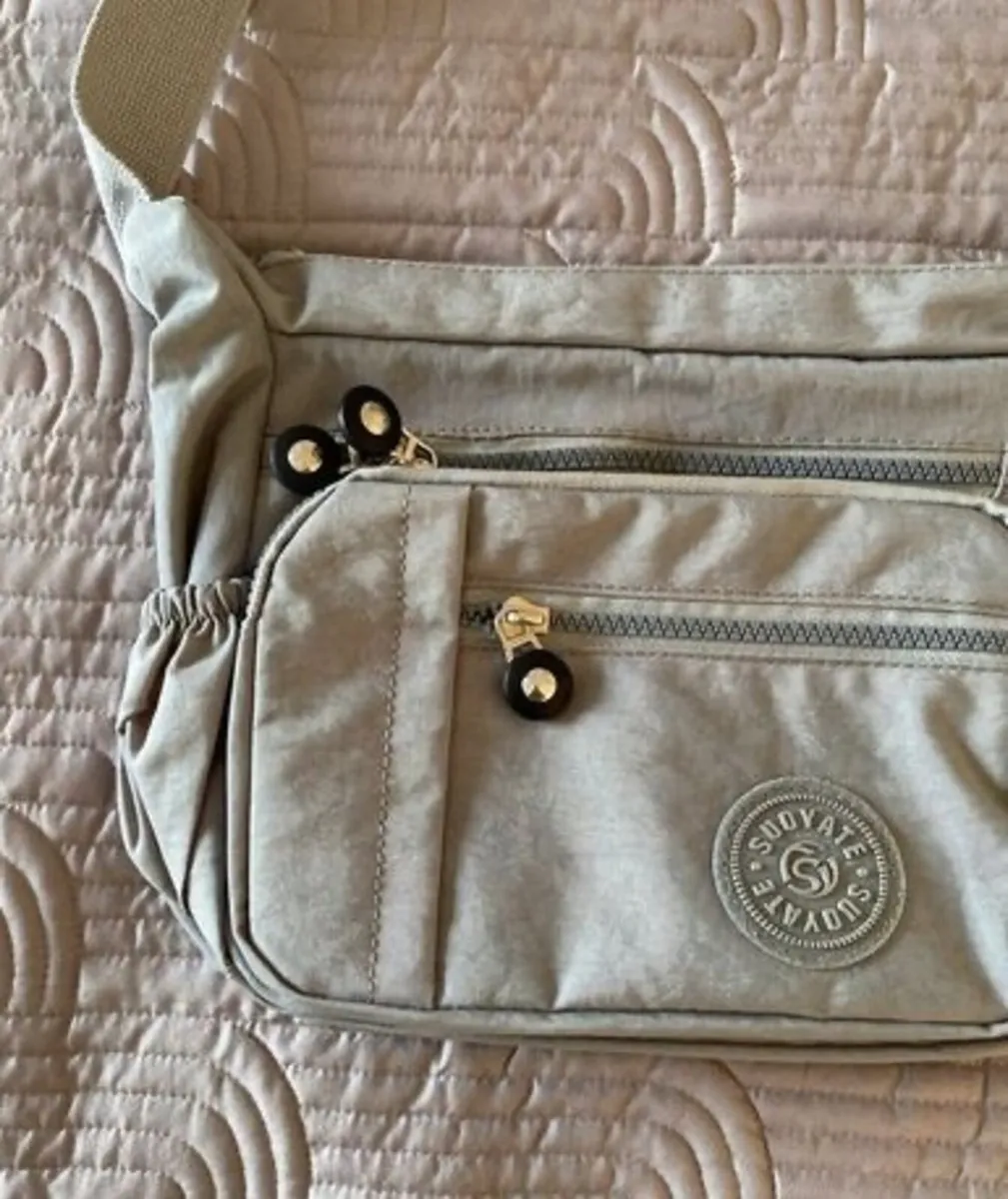 BNWT Grey Satchel Bag - Image 4