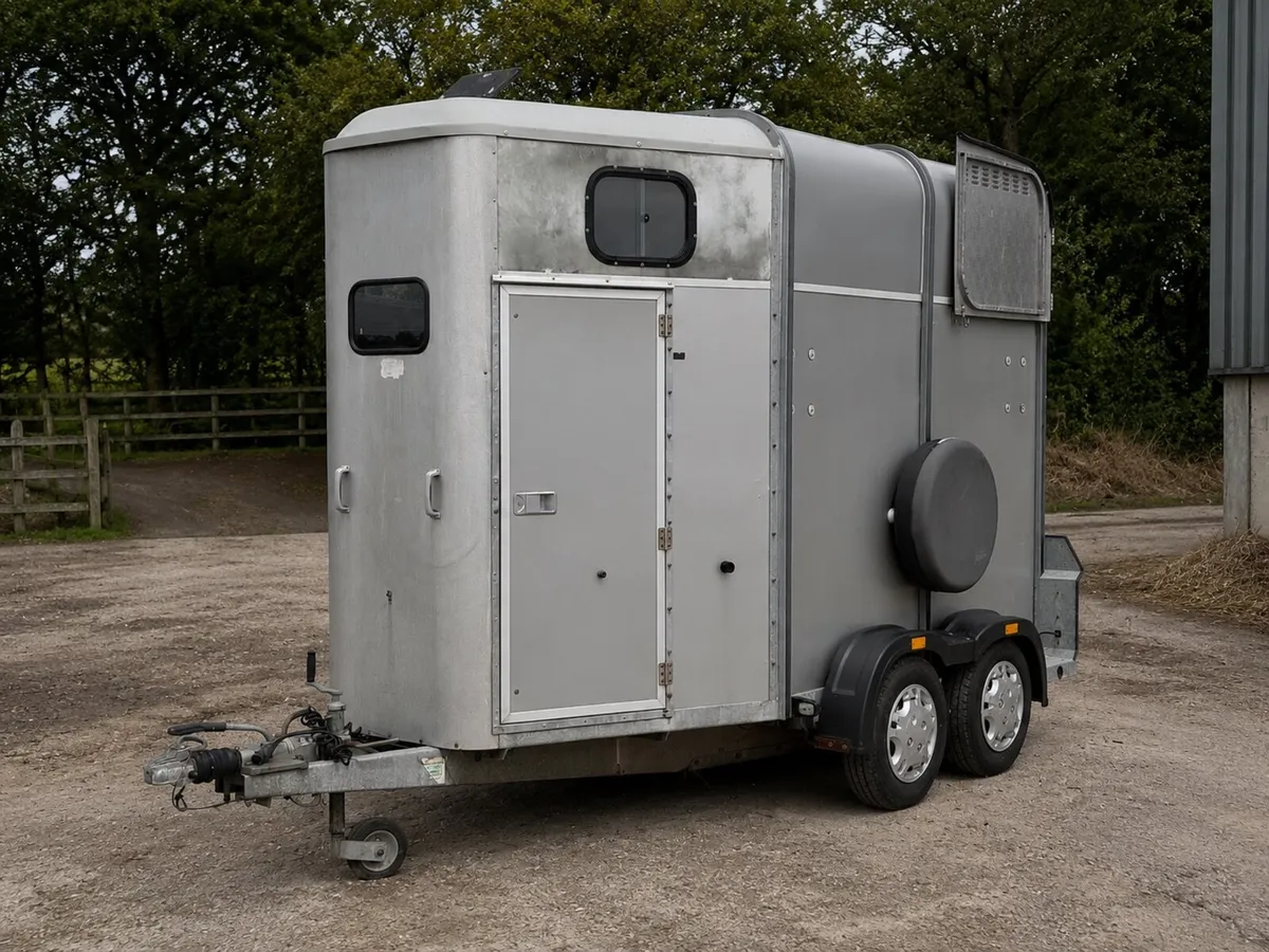 505 classic horse box for say - Image 1