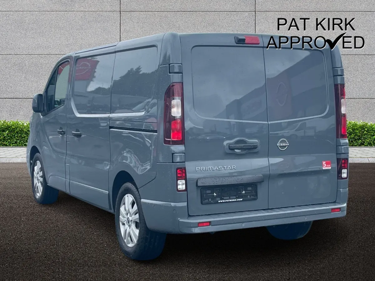Nissan Primastar 30 L1 Diesel Tekna - Image 2