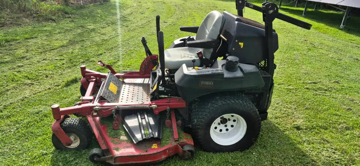 Toro z-master commercial mower - Image 2