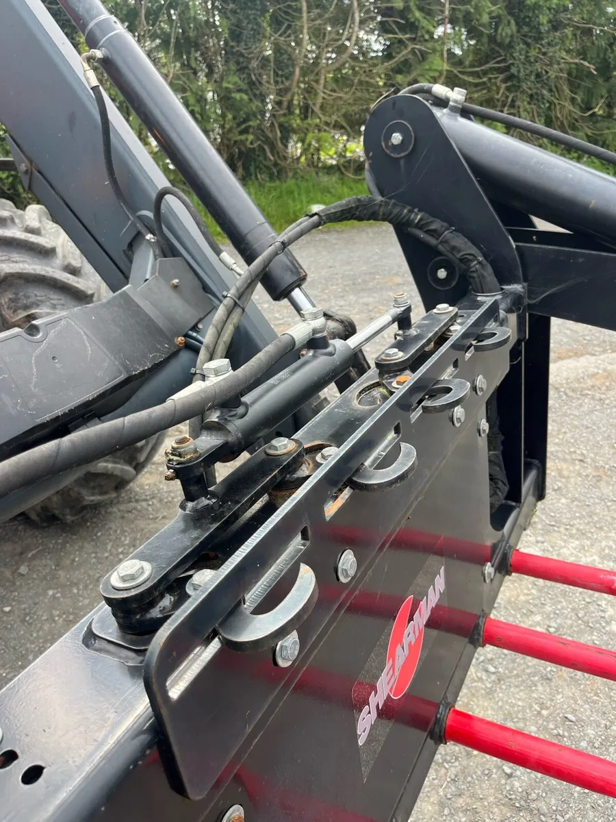 Shearman bale splitter - Image 4