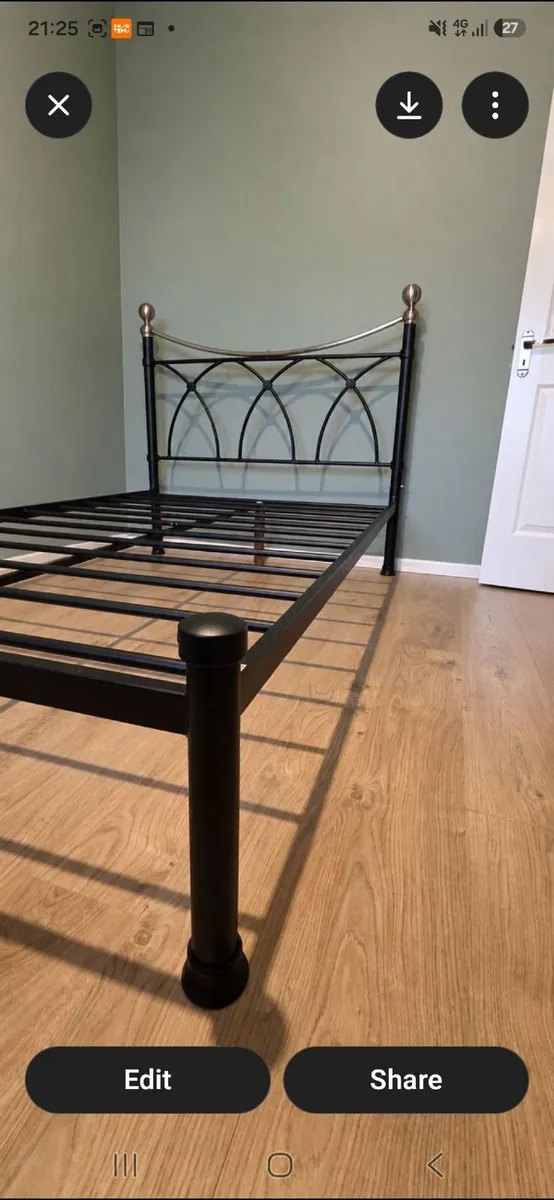 Bedframe with mattress - Image 3