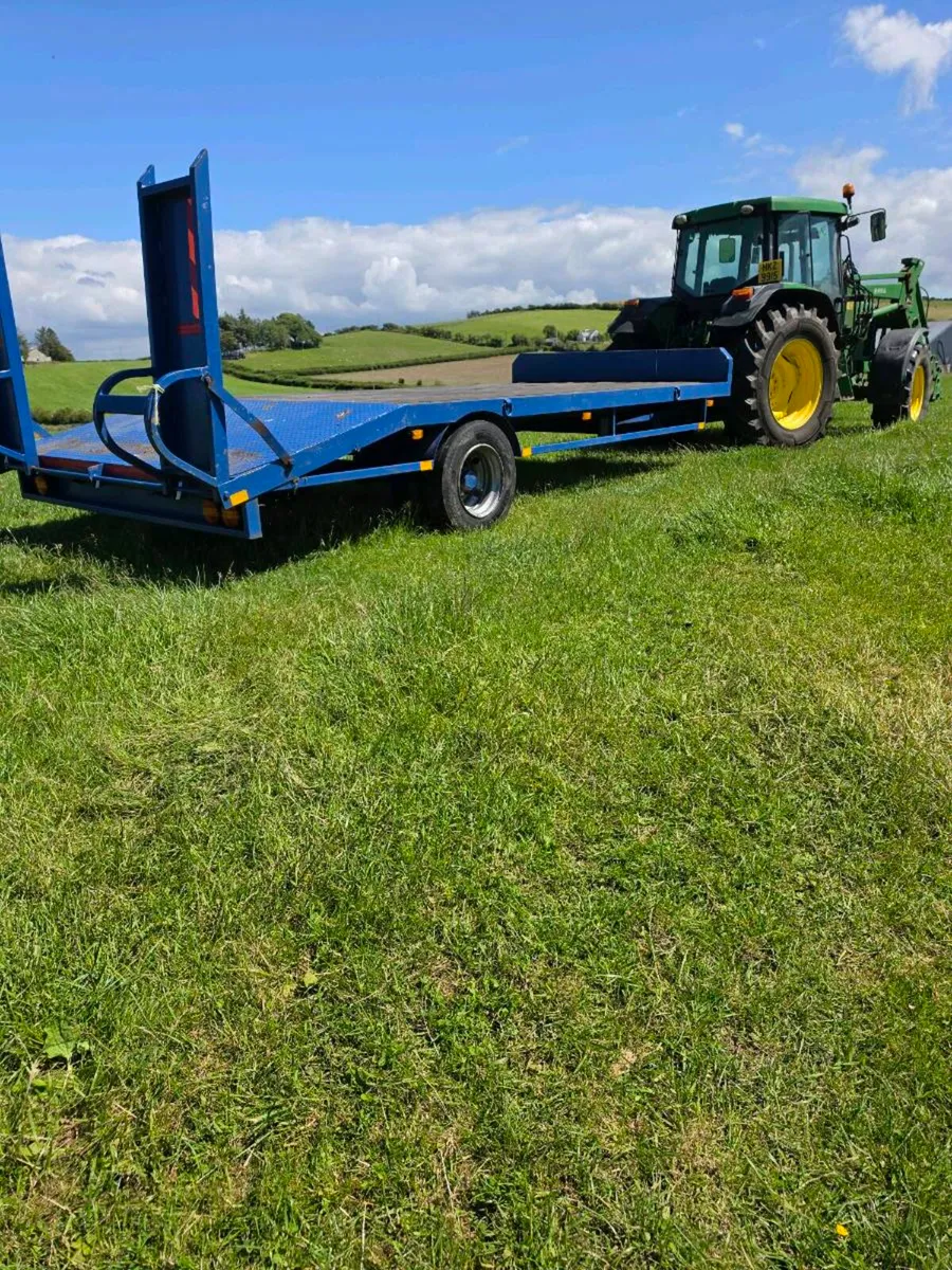 Low loader trailor - Image 1