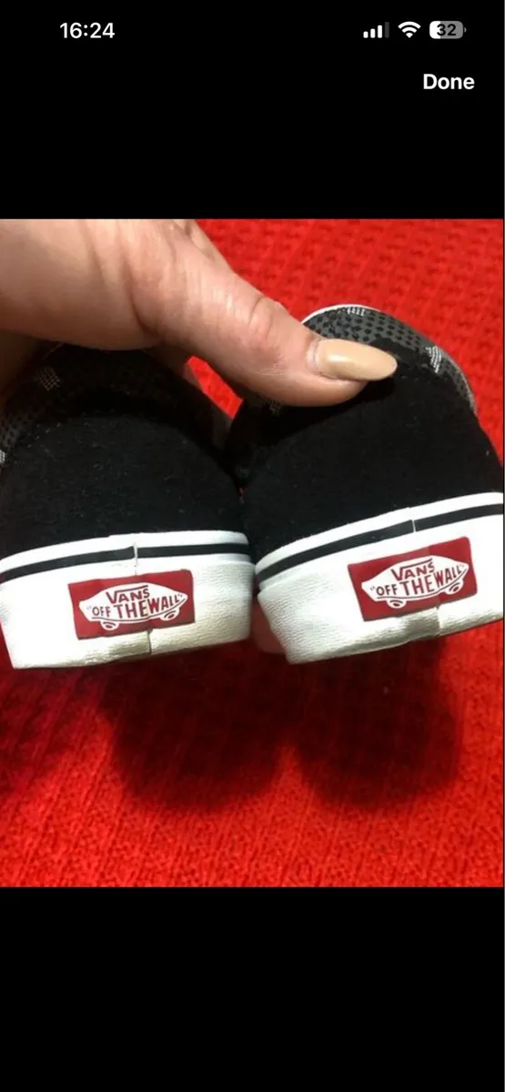 Mens / Ladies trainers uk 6 €30 - Image 3