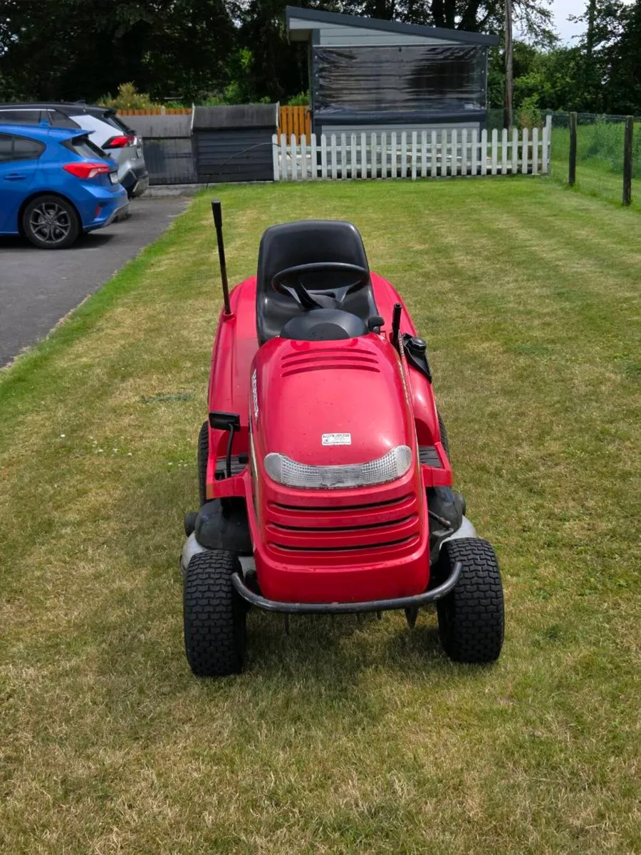 Honda Ride on Mower - Image 2