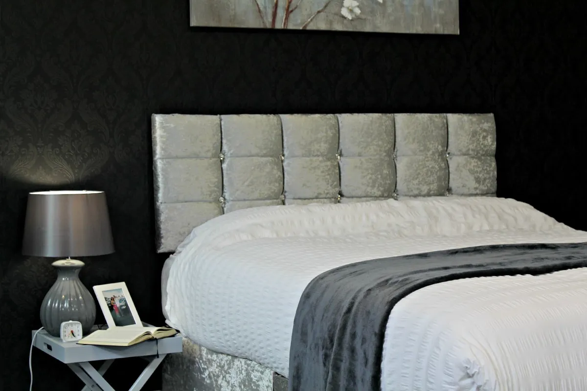 Clearance divan beds - King crushed velvet silver - Image 4