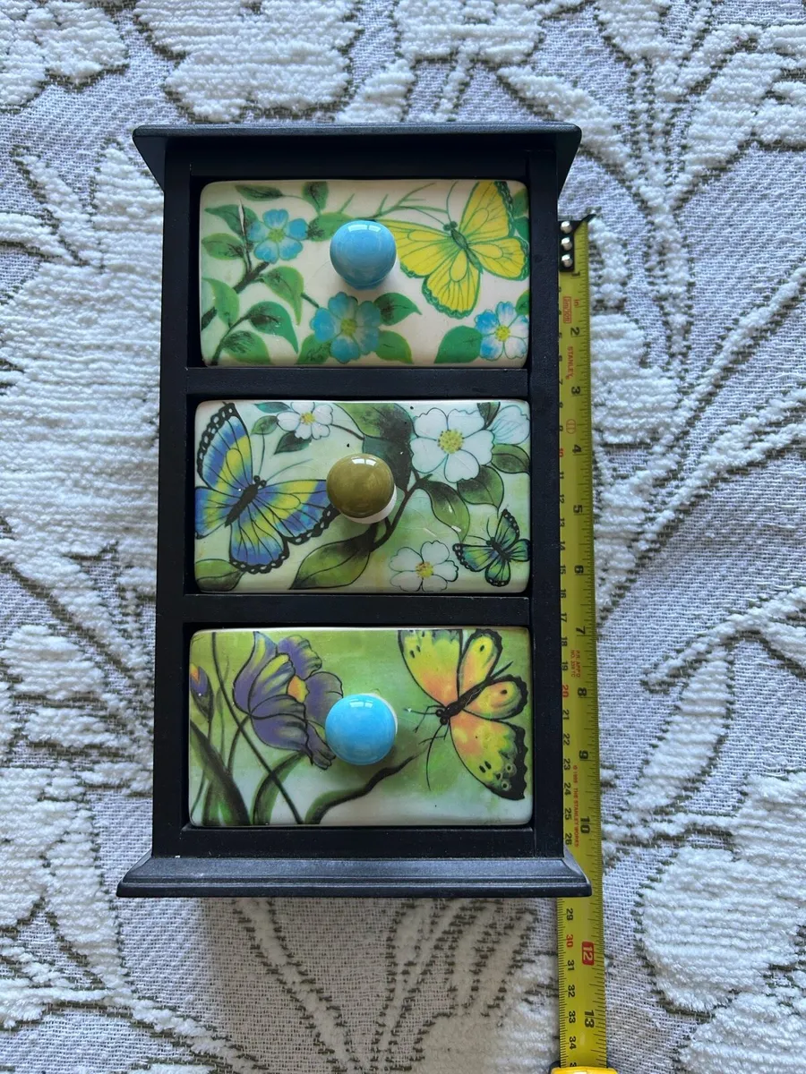 Small set of decorative drawers - Image 2